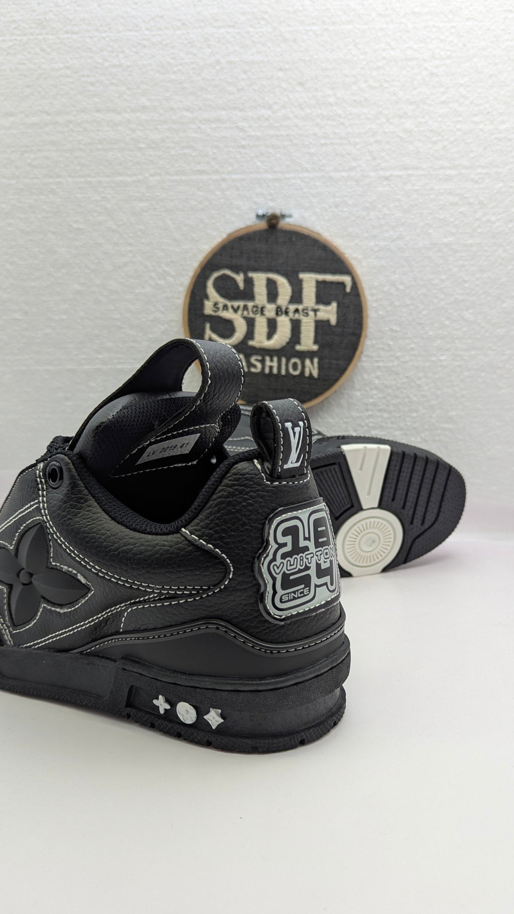 LV SKATE BLACK