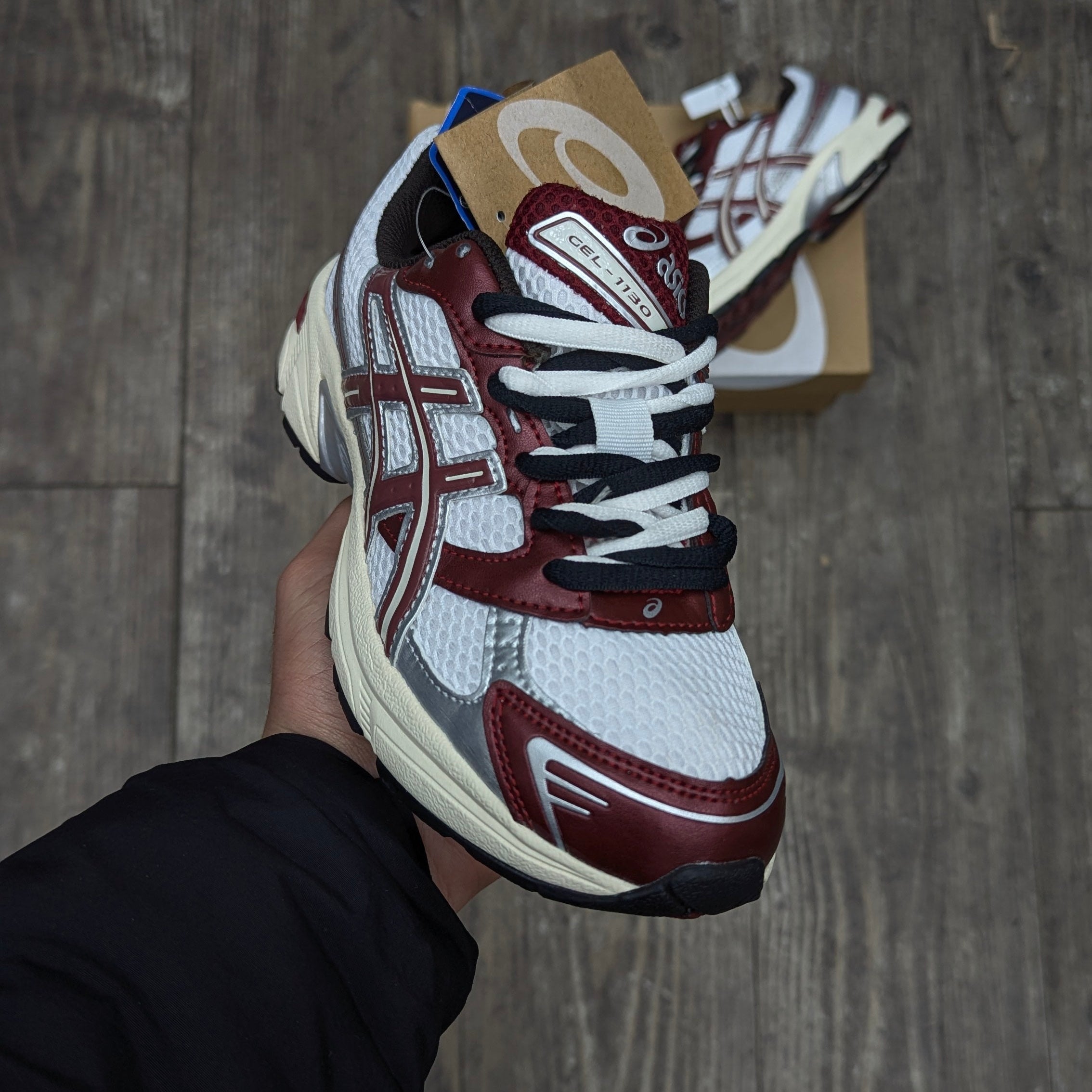 ASICS GEL-1130 whit Maron baner