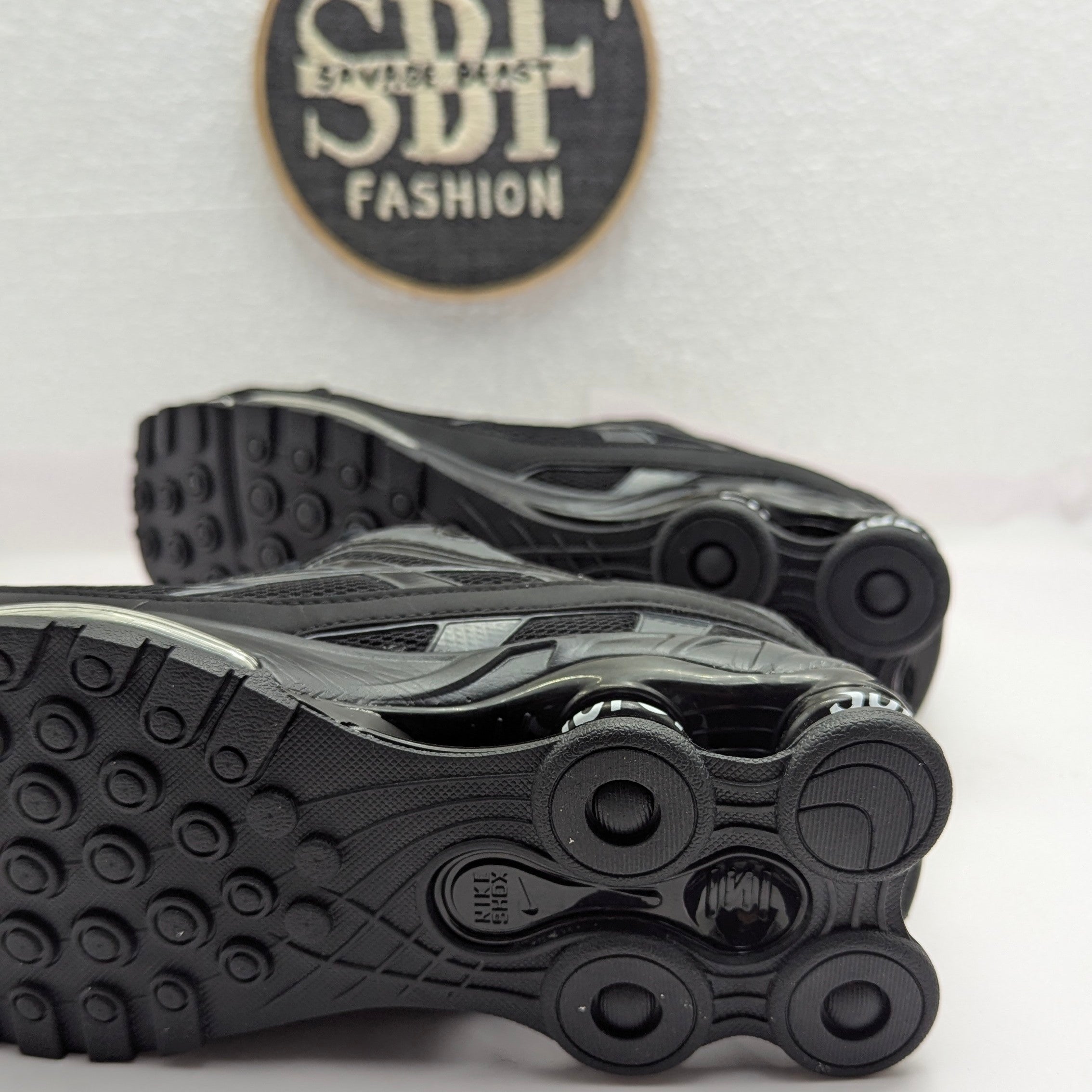 NIKE SHOX RIDE 2 X SUPREME