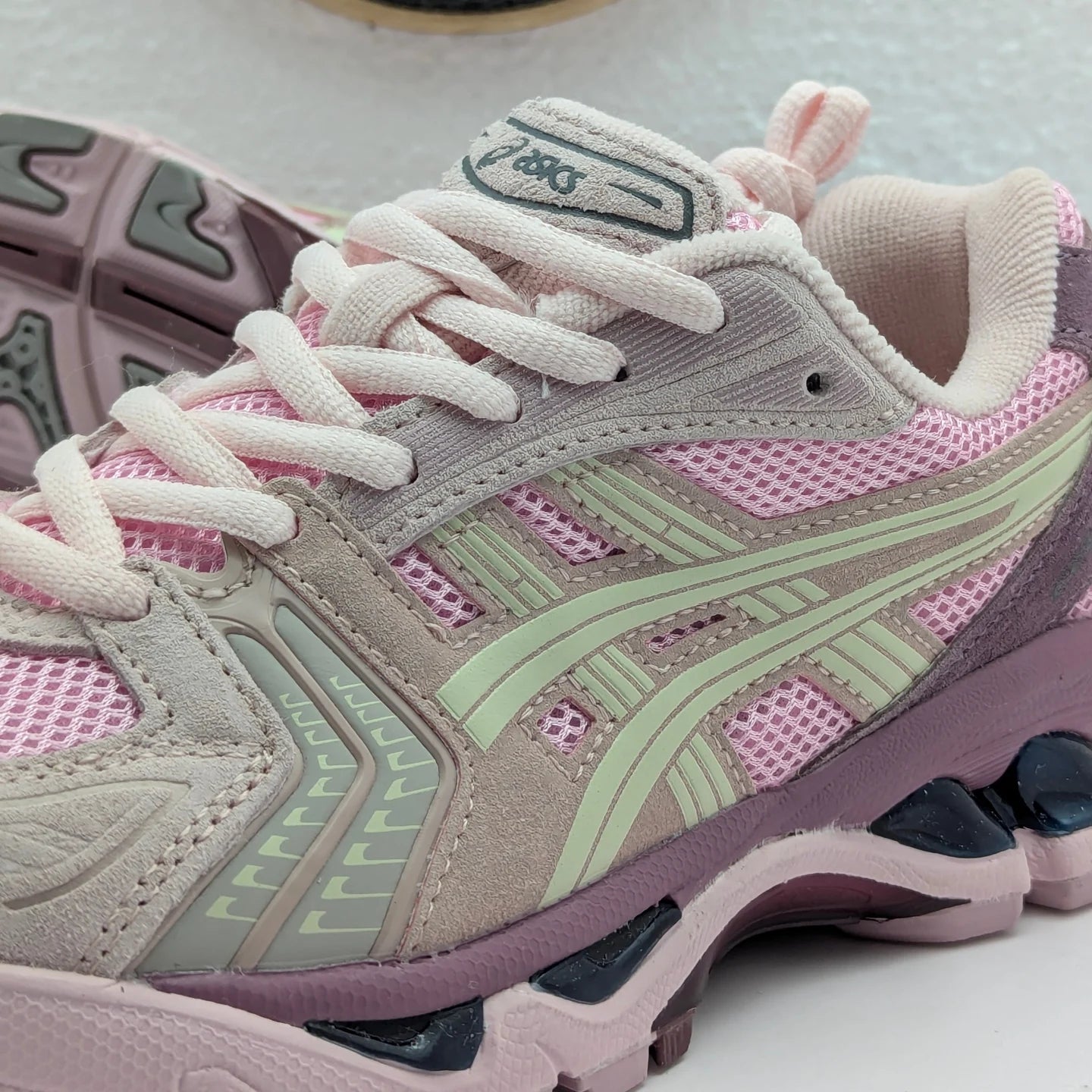 ASICS GEL KAYANO 14 BARLEY ROSE
