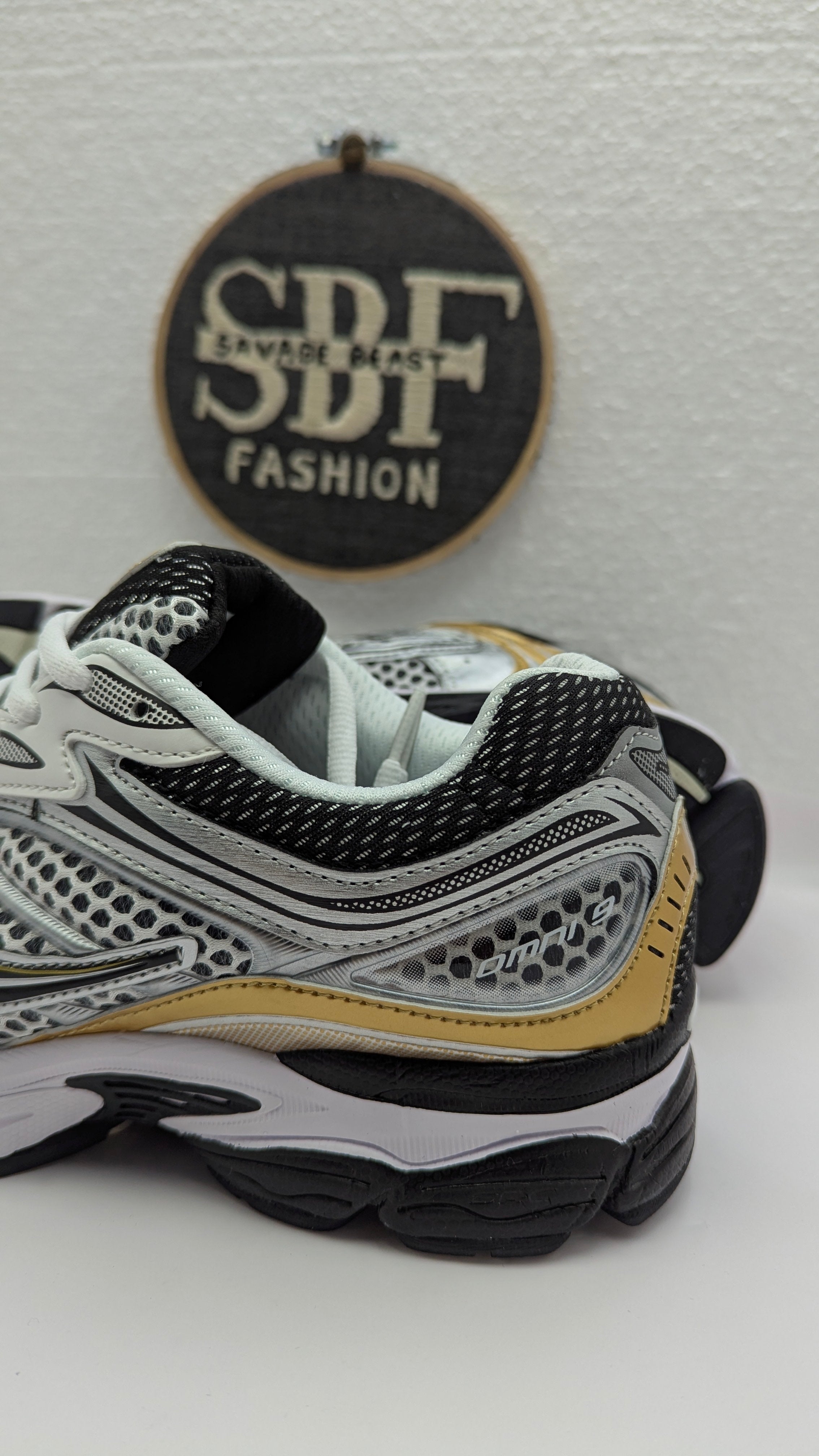 SAUCONY GOLDEN LINE