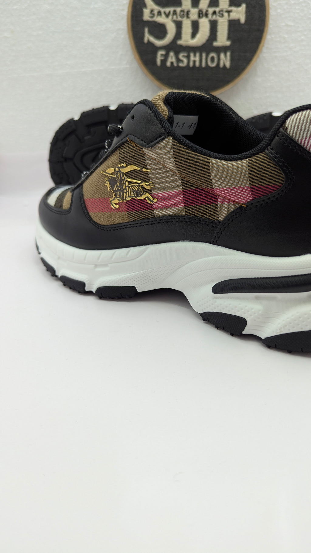 Burberry semi cuir