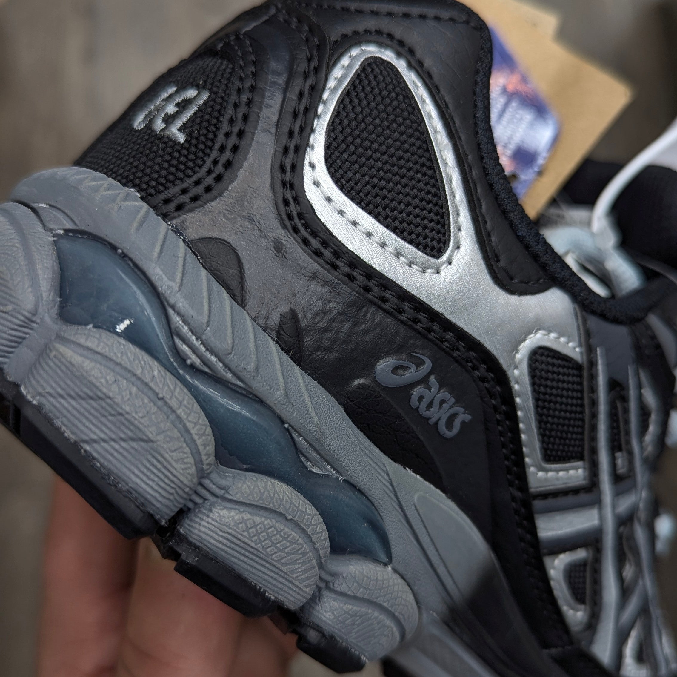 ASICS GEL NYC BLACK LINE