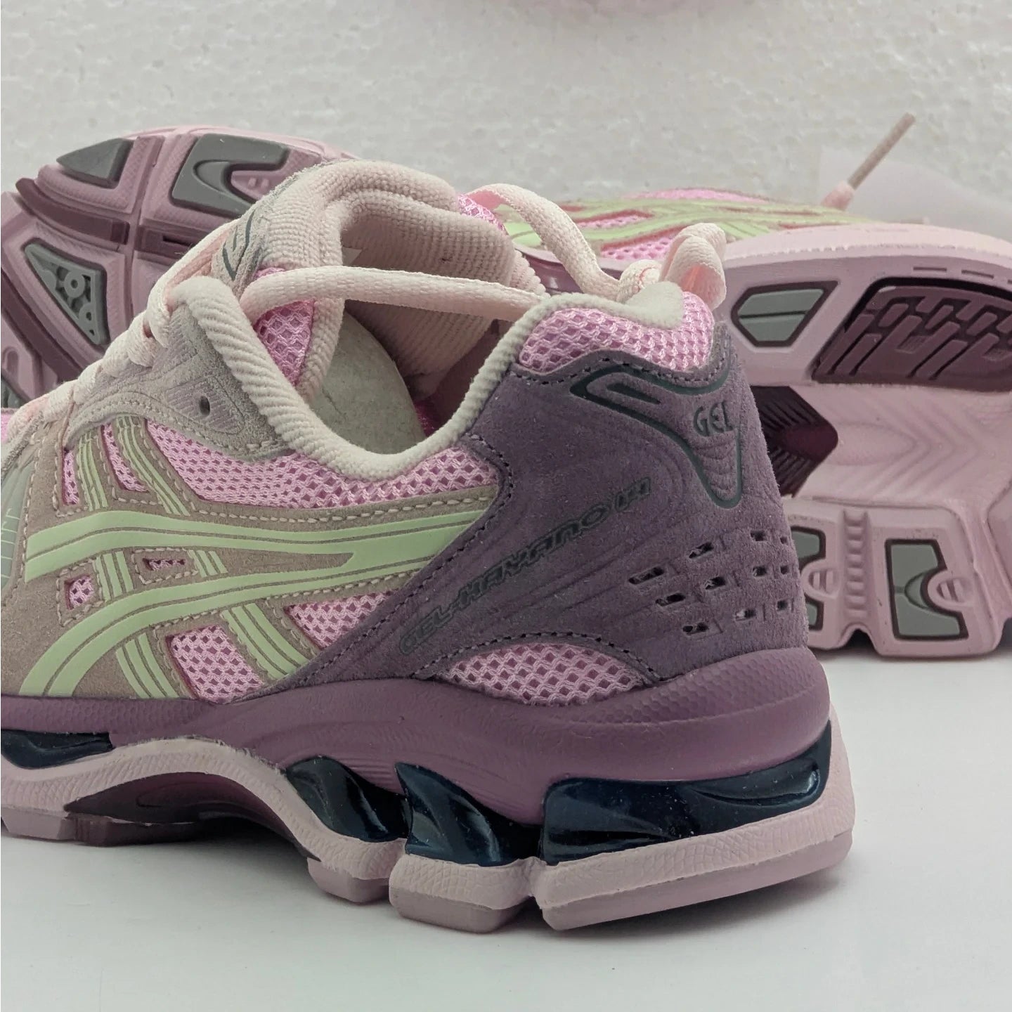ASICS GEL KAYANO 14 BARLEY ROSE