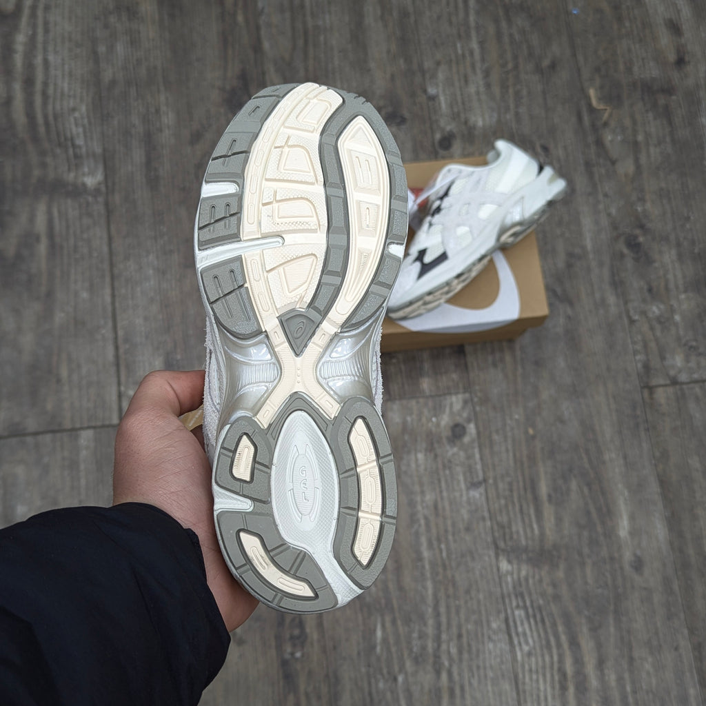 ASICS GEL 1130 COLLABORATION HAL studios