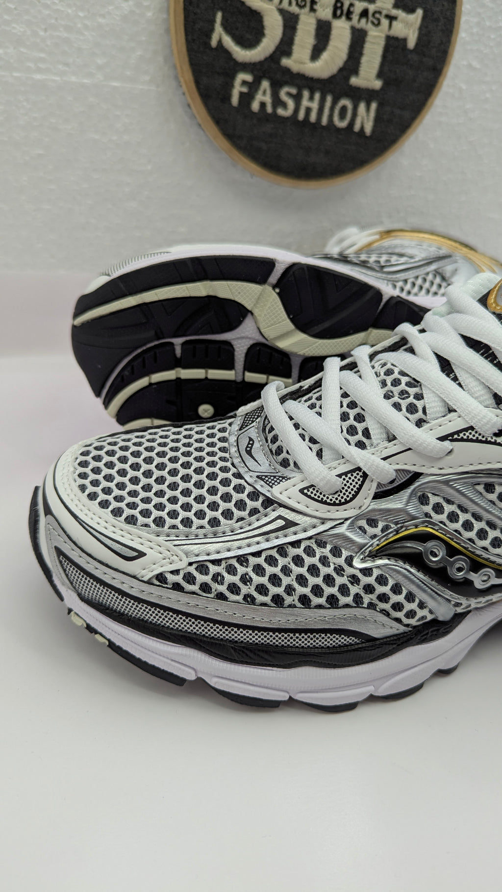 SAUCONY GOLDEN LINE