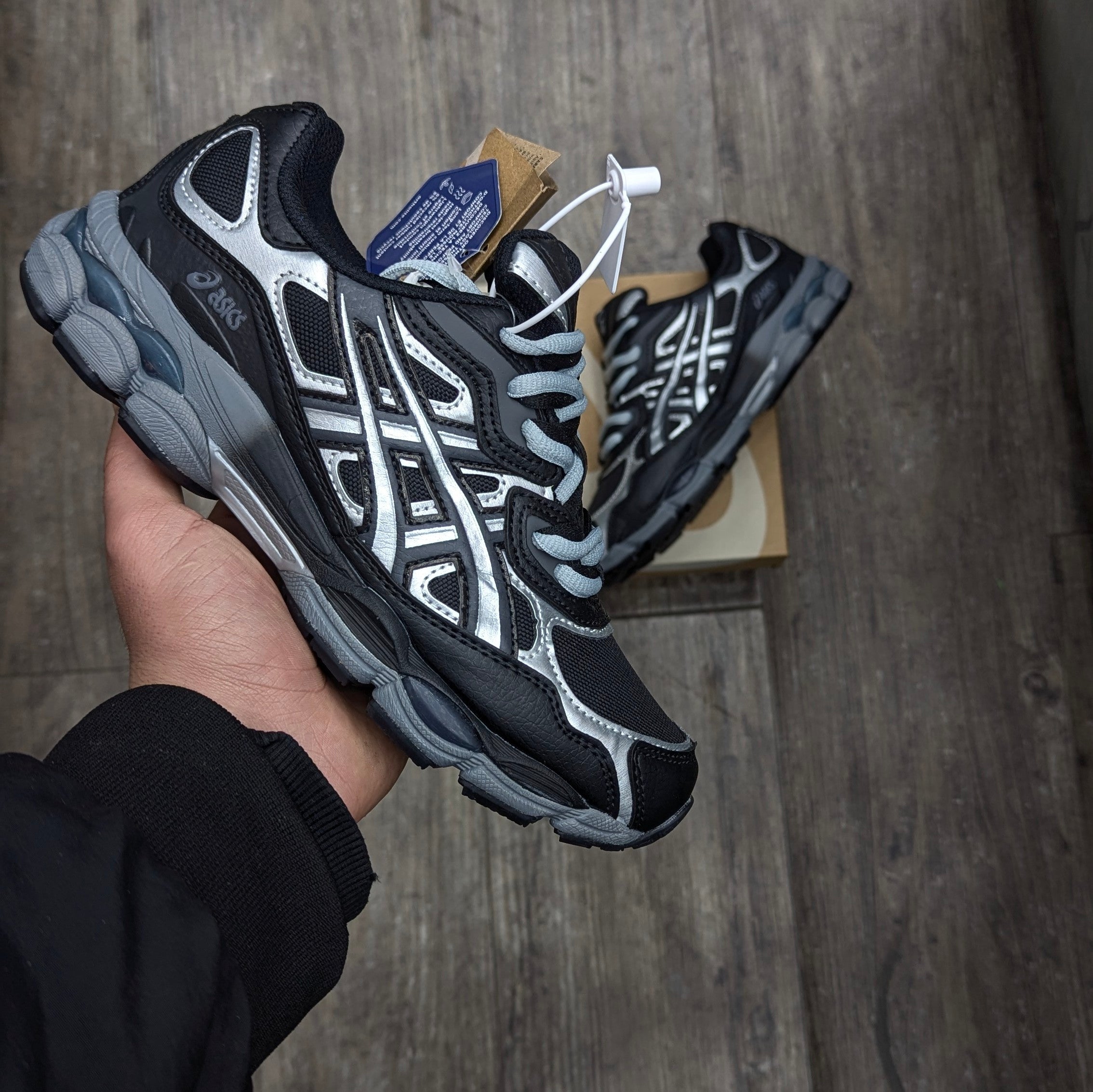 ASICS GEL NYC BLACK LINE