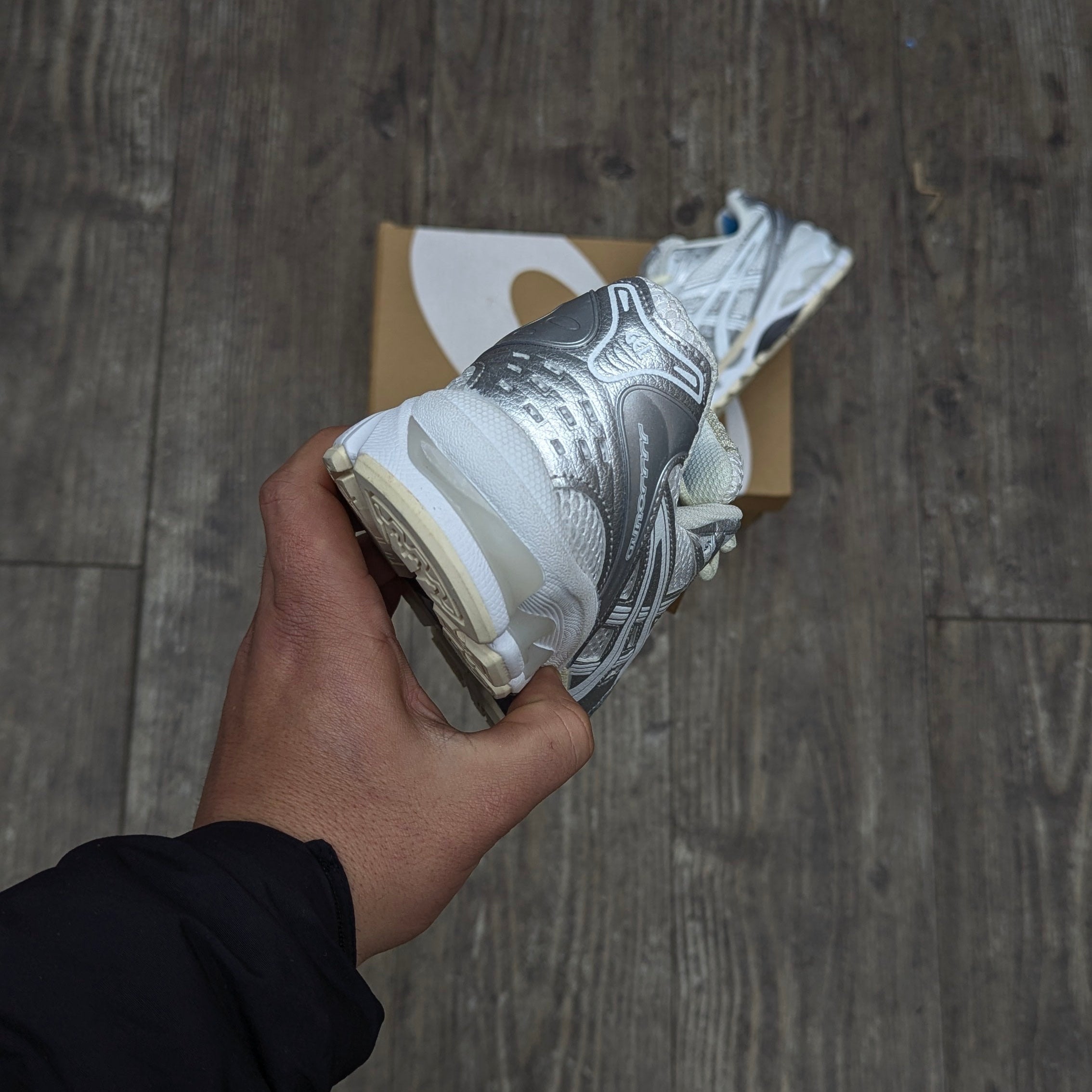 ASICS GEL KAYANO 14 white silver
