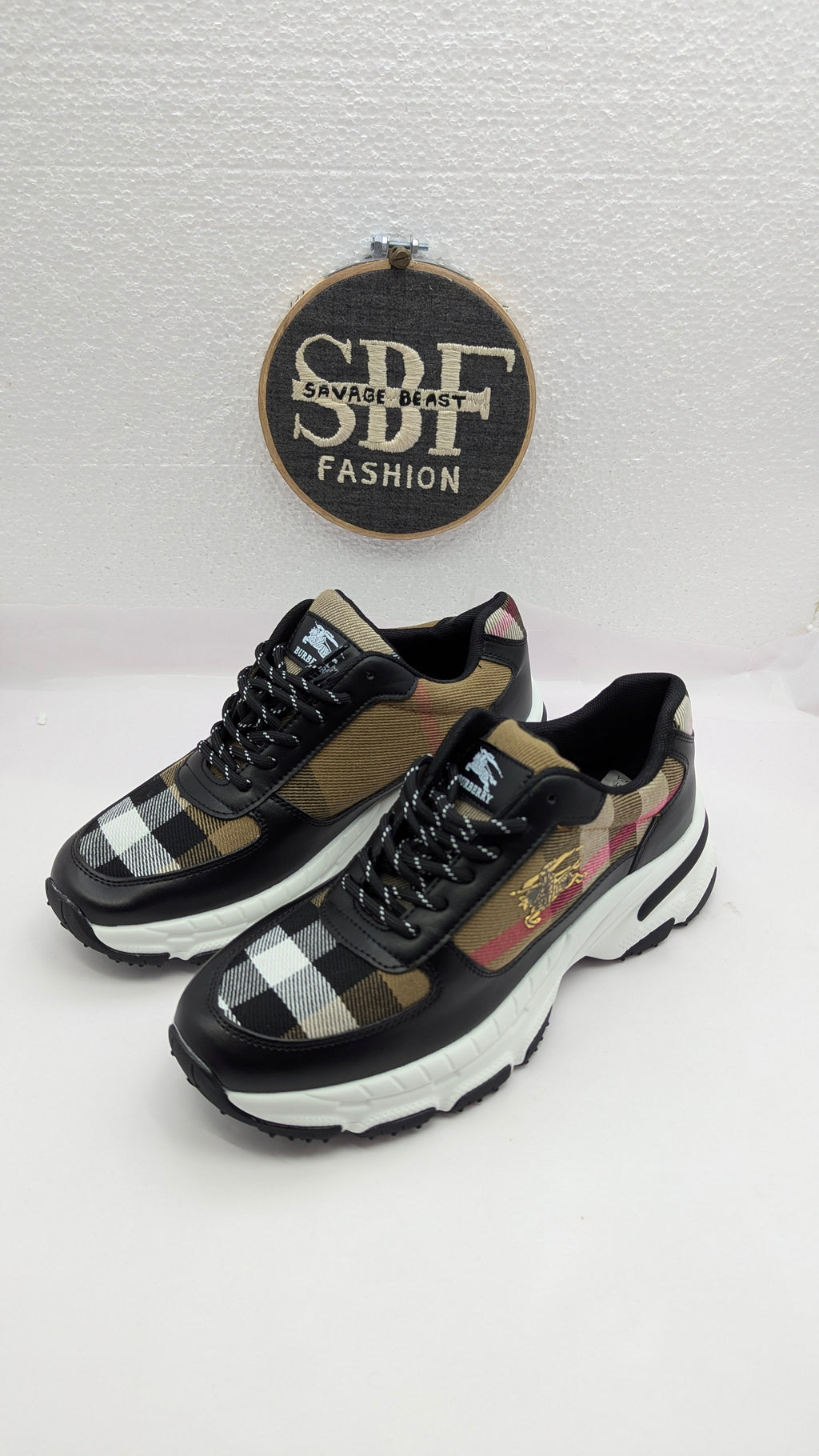 Burberry semi cuir