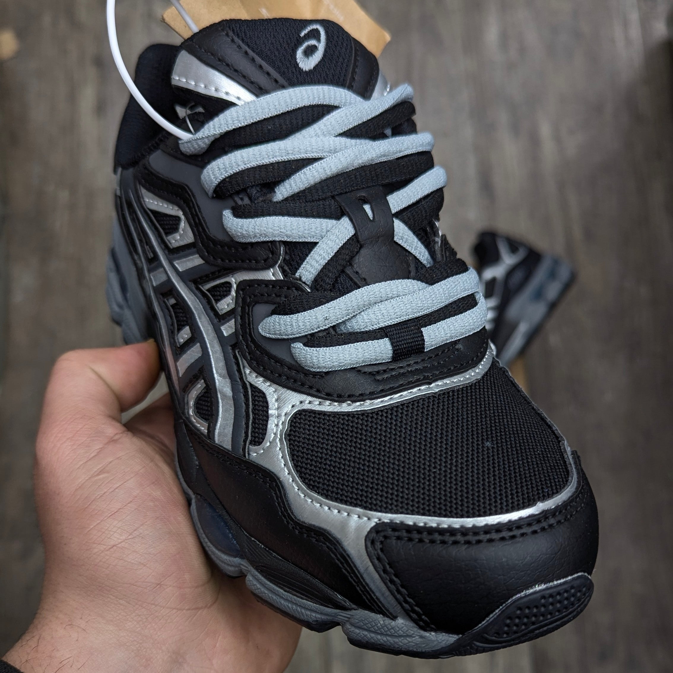 ASICS GEL NYC BLACK LINE