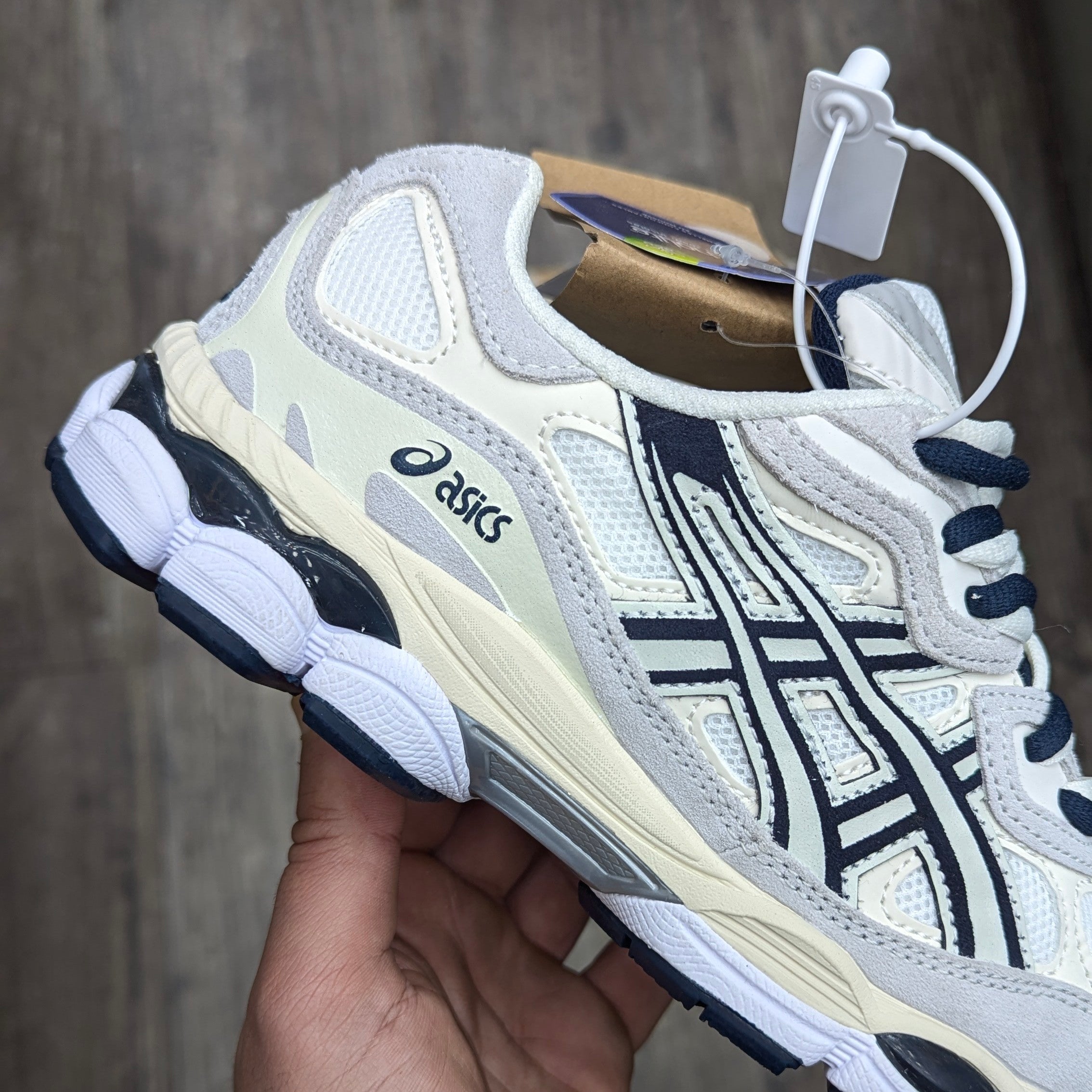 ASICS GEL NYC WHITE LINE